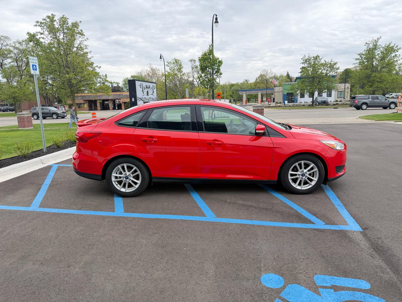 Ford Focus SE Sedan 2016