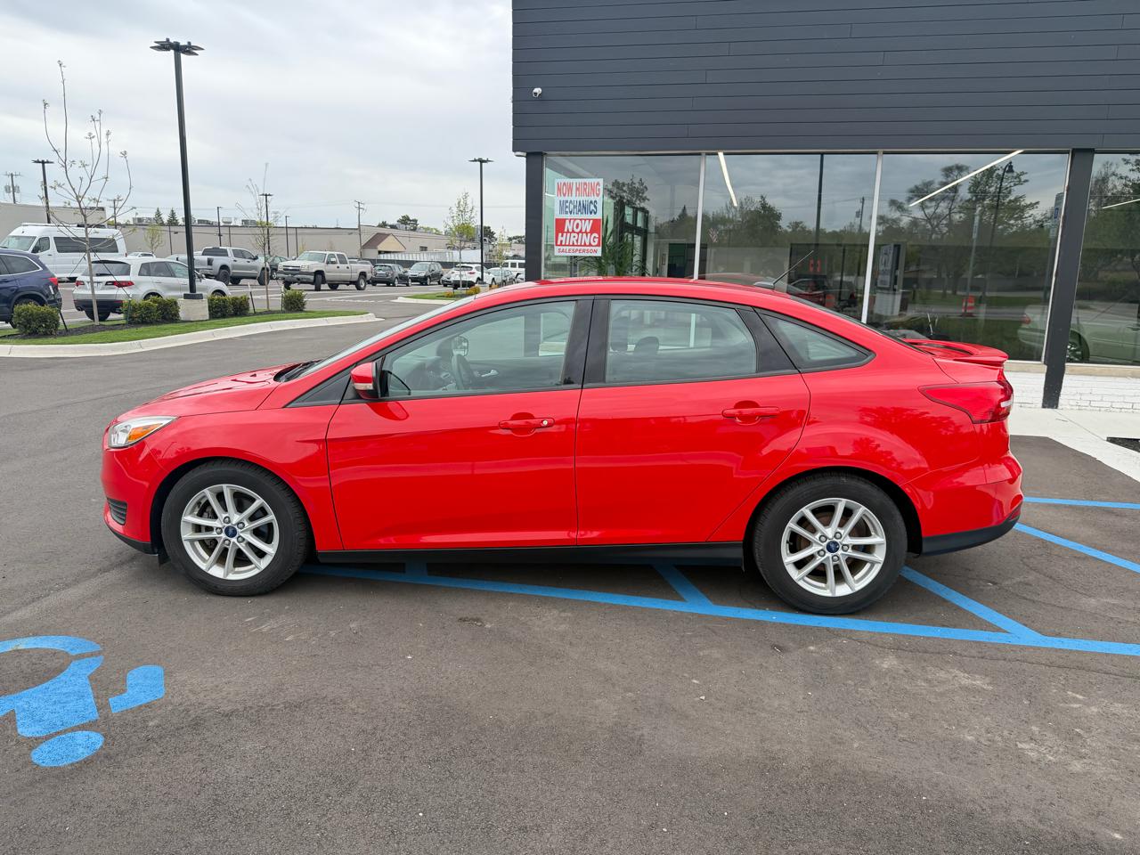 Ford Focus SE Sedan 2016