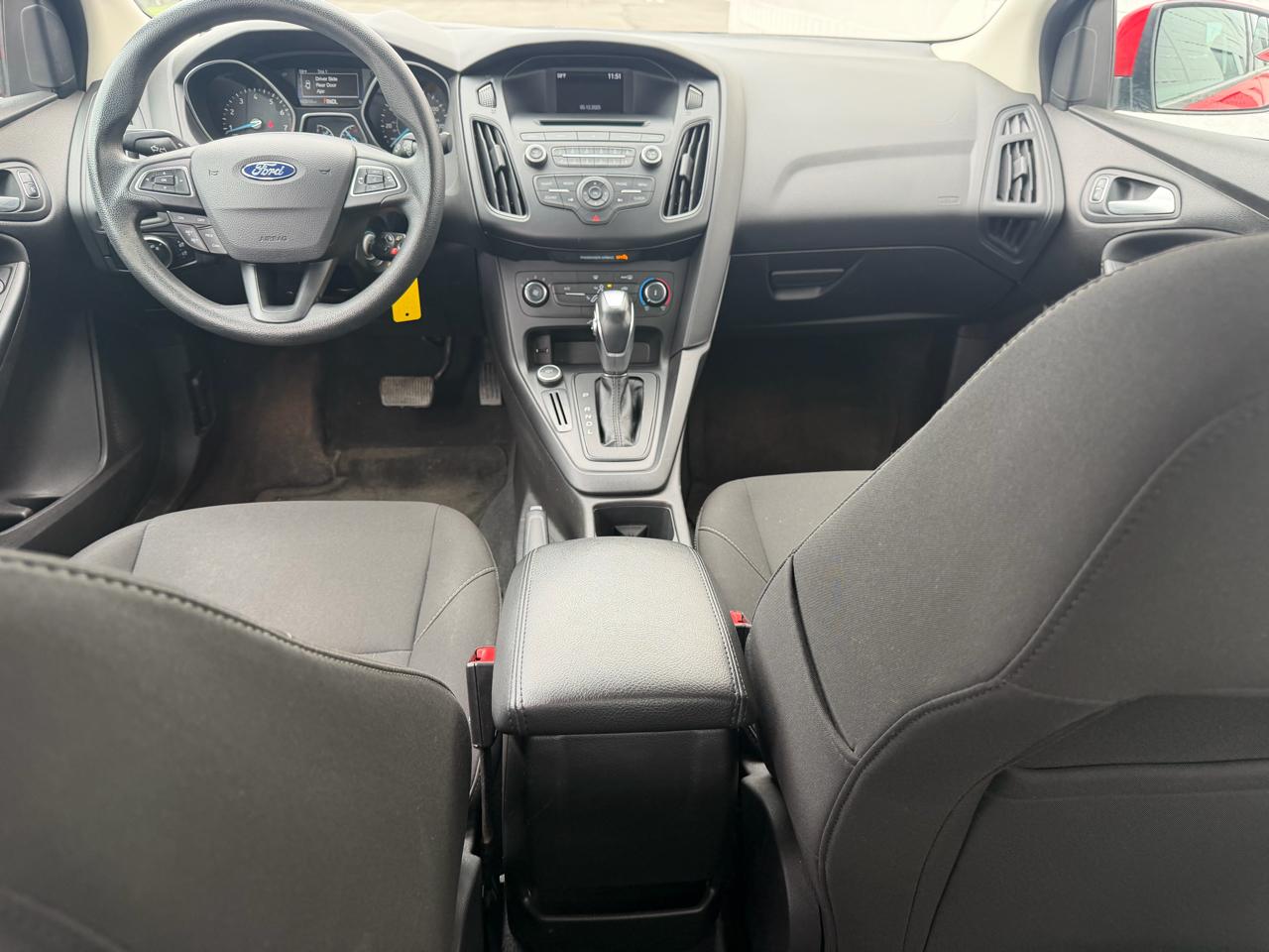 Ford Focus SE Sedan 2016
