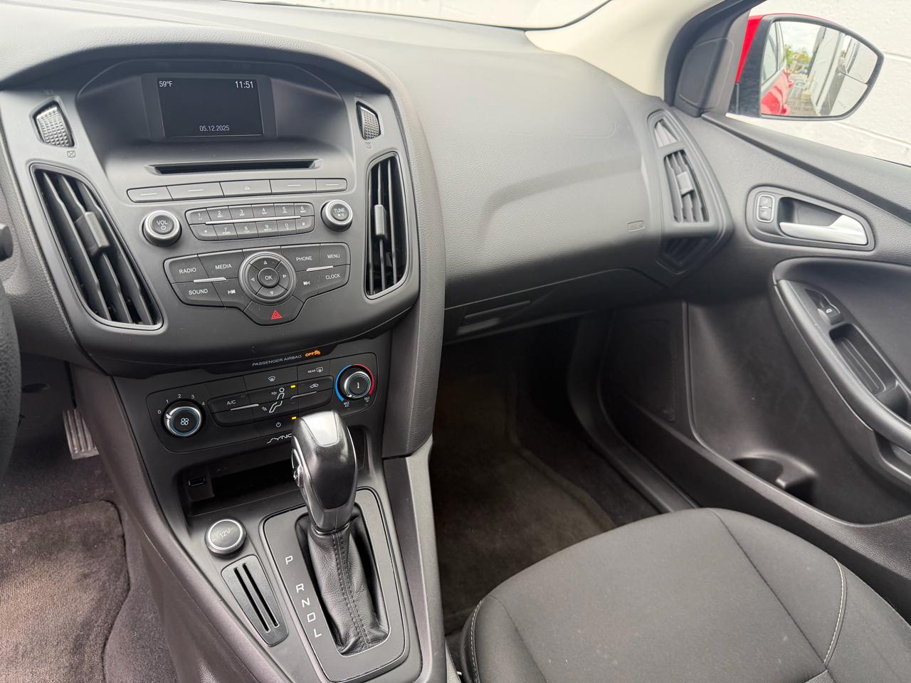 Ford Focus SE Sedan 2016