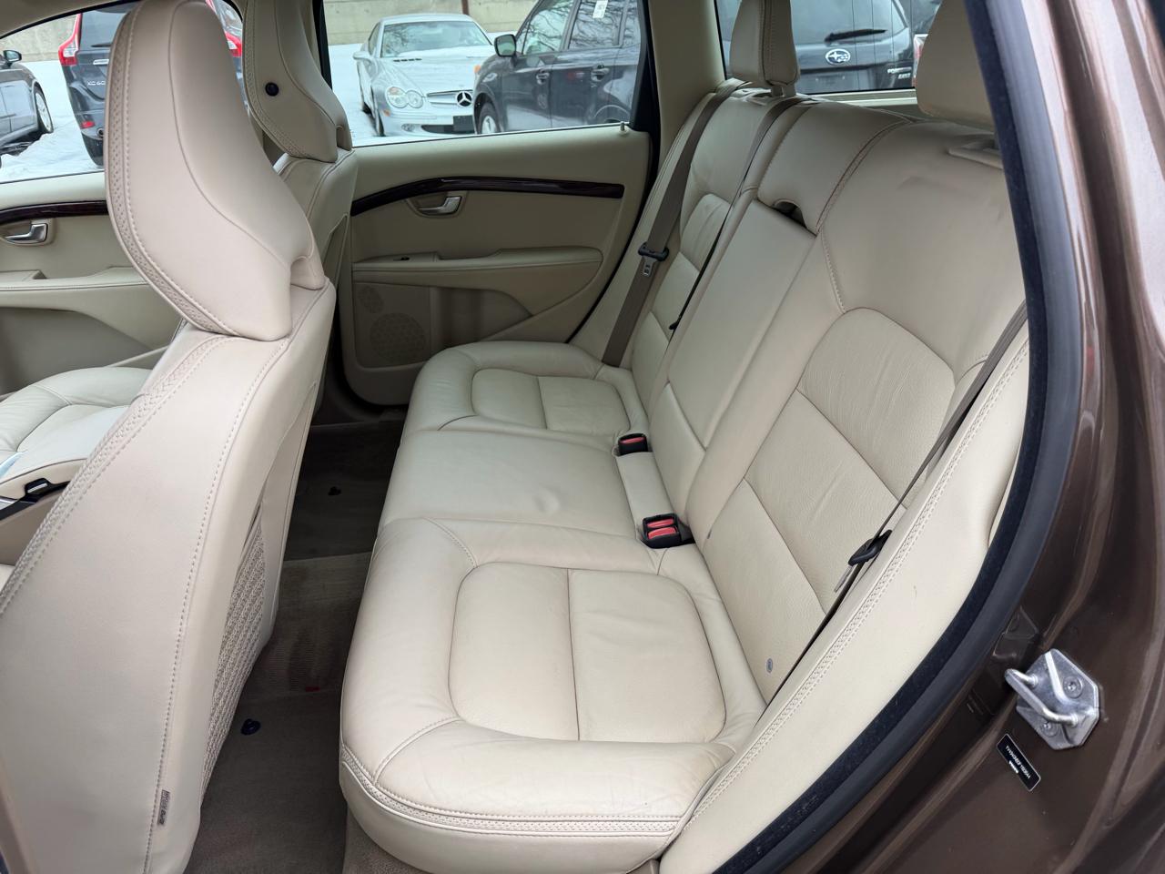 Volvo XC70 3.2 Premier 4WD 2015