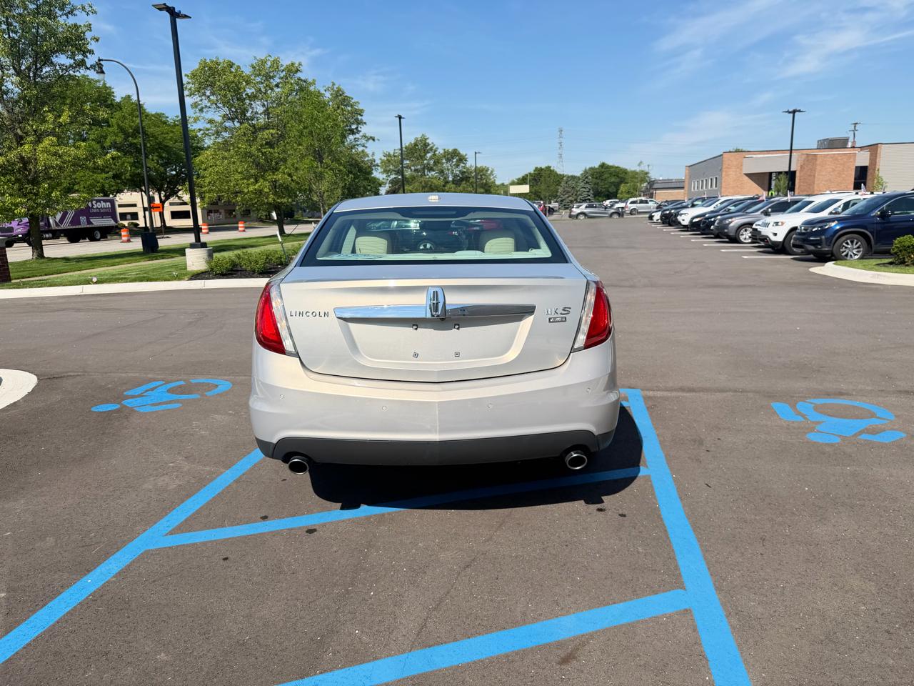 Lincoln MKS AWD 2009