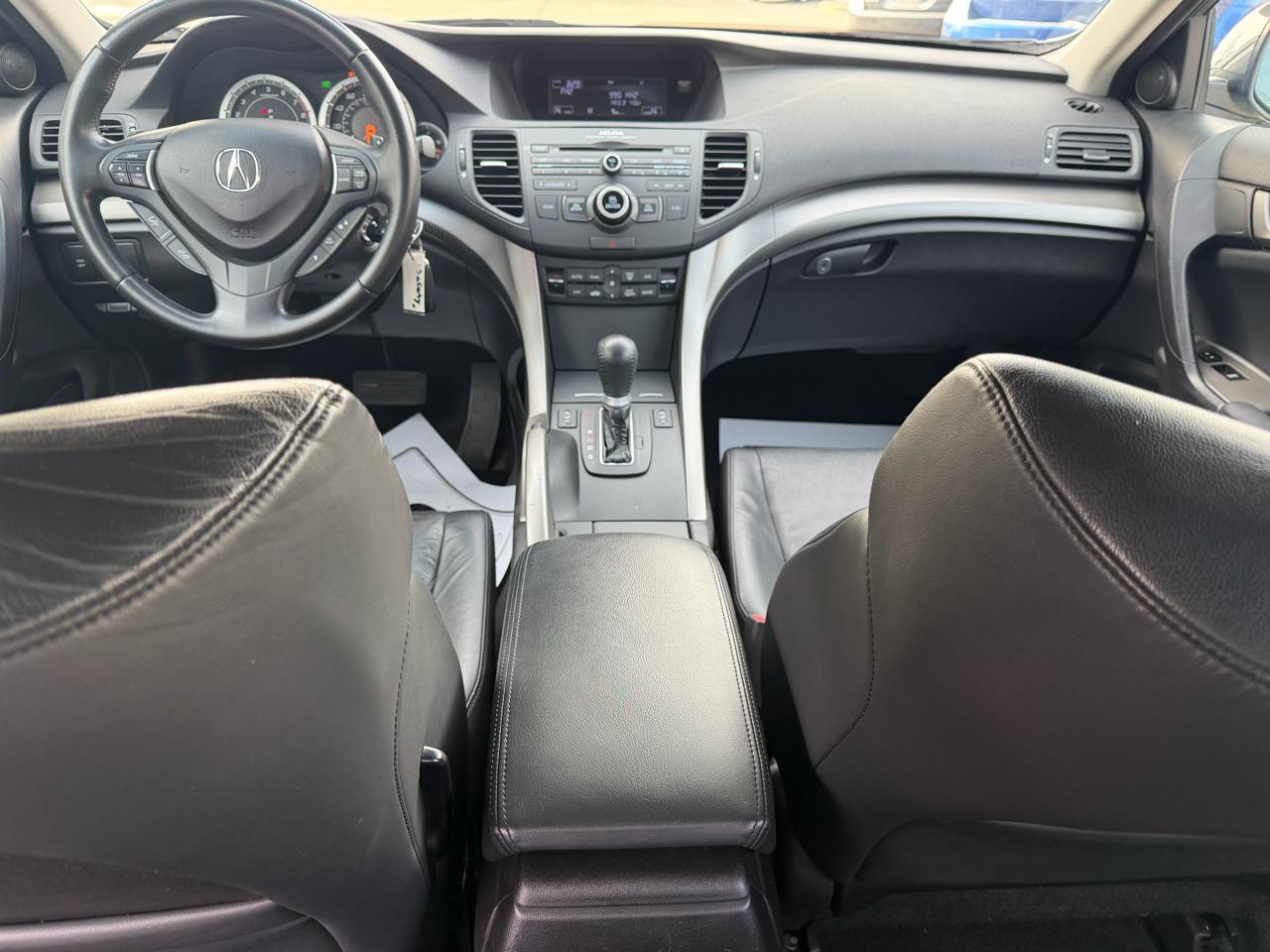 Acura TSX 5-speed AT 2010