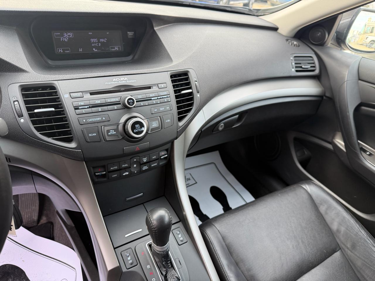 Acura TSX 5-speed AT 2010