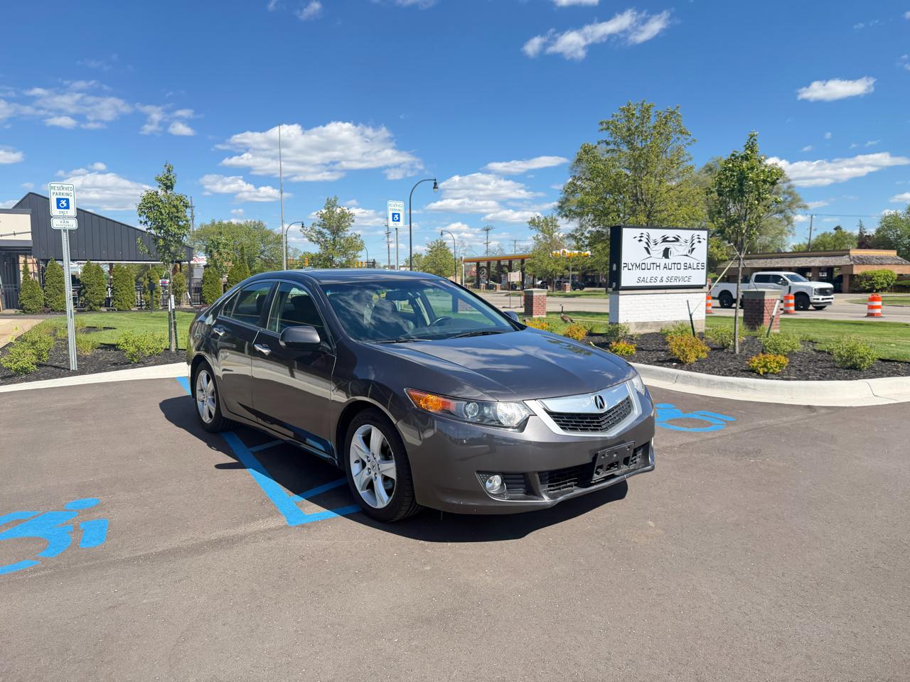 Acura TSX 5-speed AT 2010