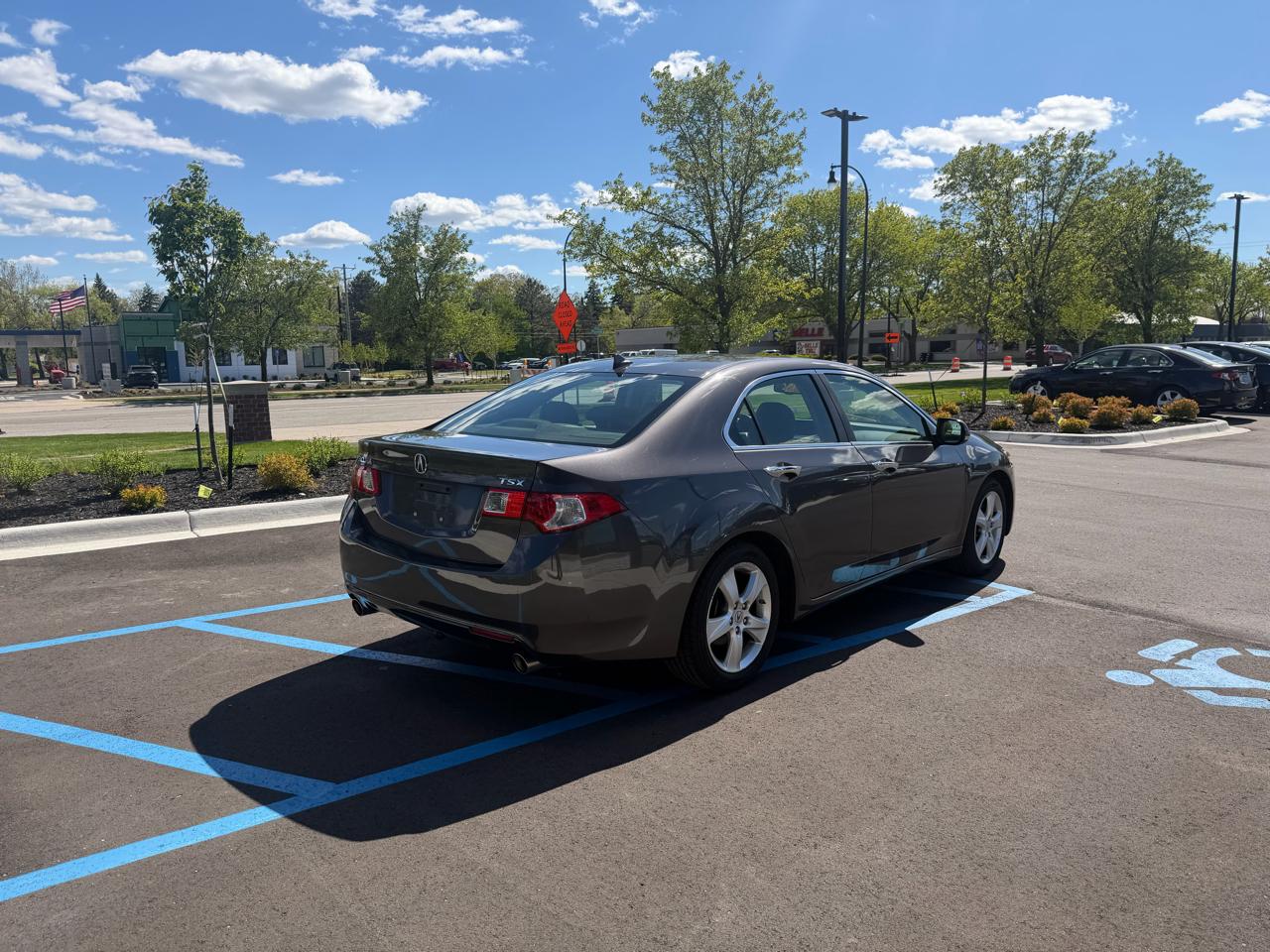 Acura TSX 5-speed AT 2010