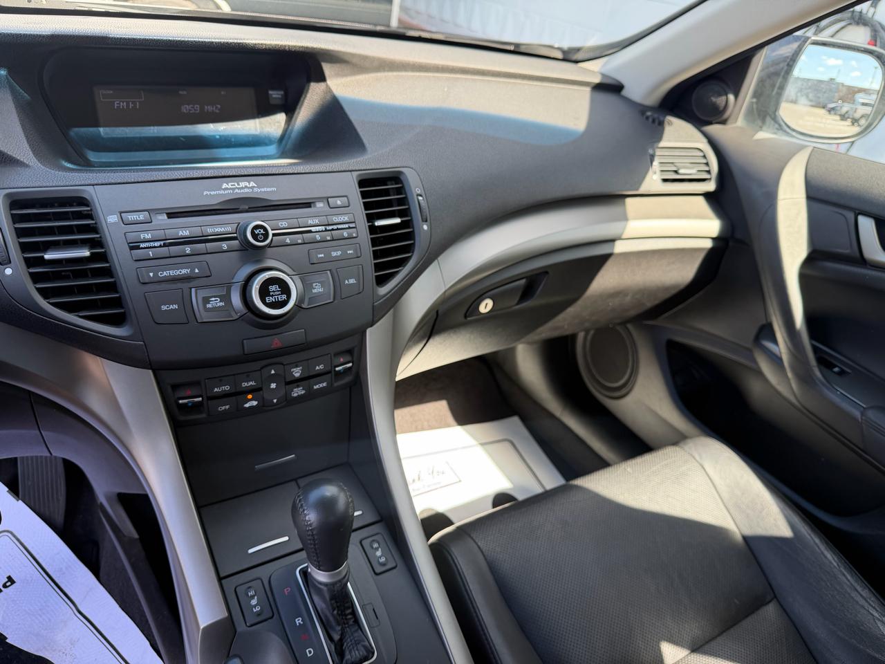 Acura TSX 5-speed AT 2010