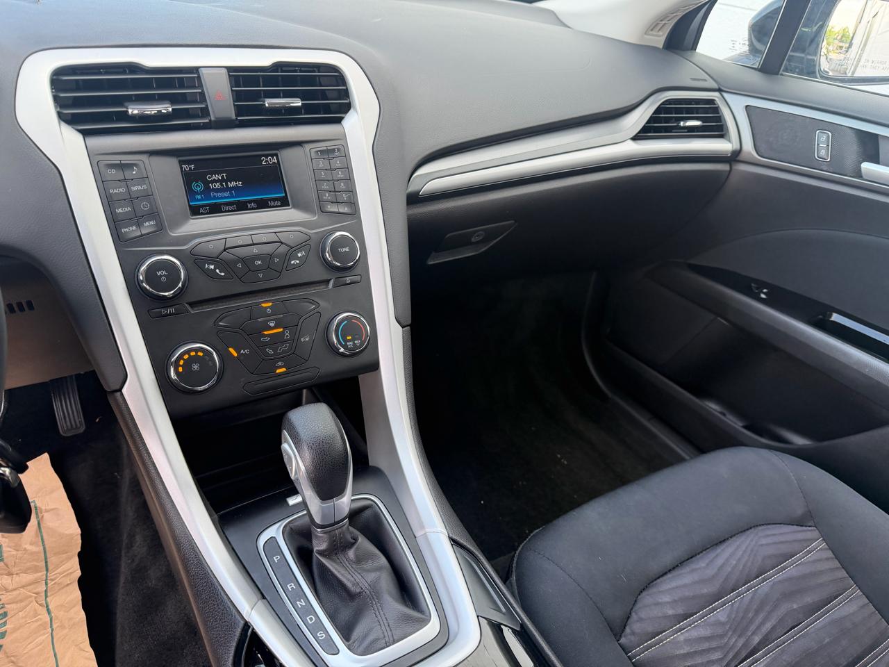 Ford Fusion SE 2016