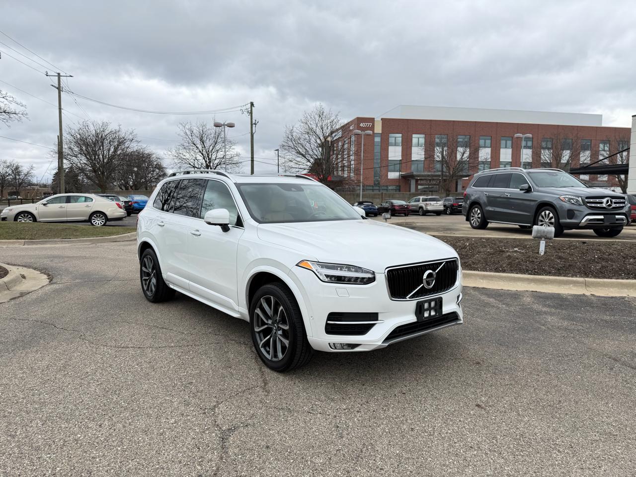 Volvo XC90 T6 Momentum AWD 2017