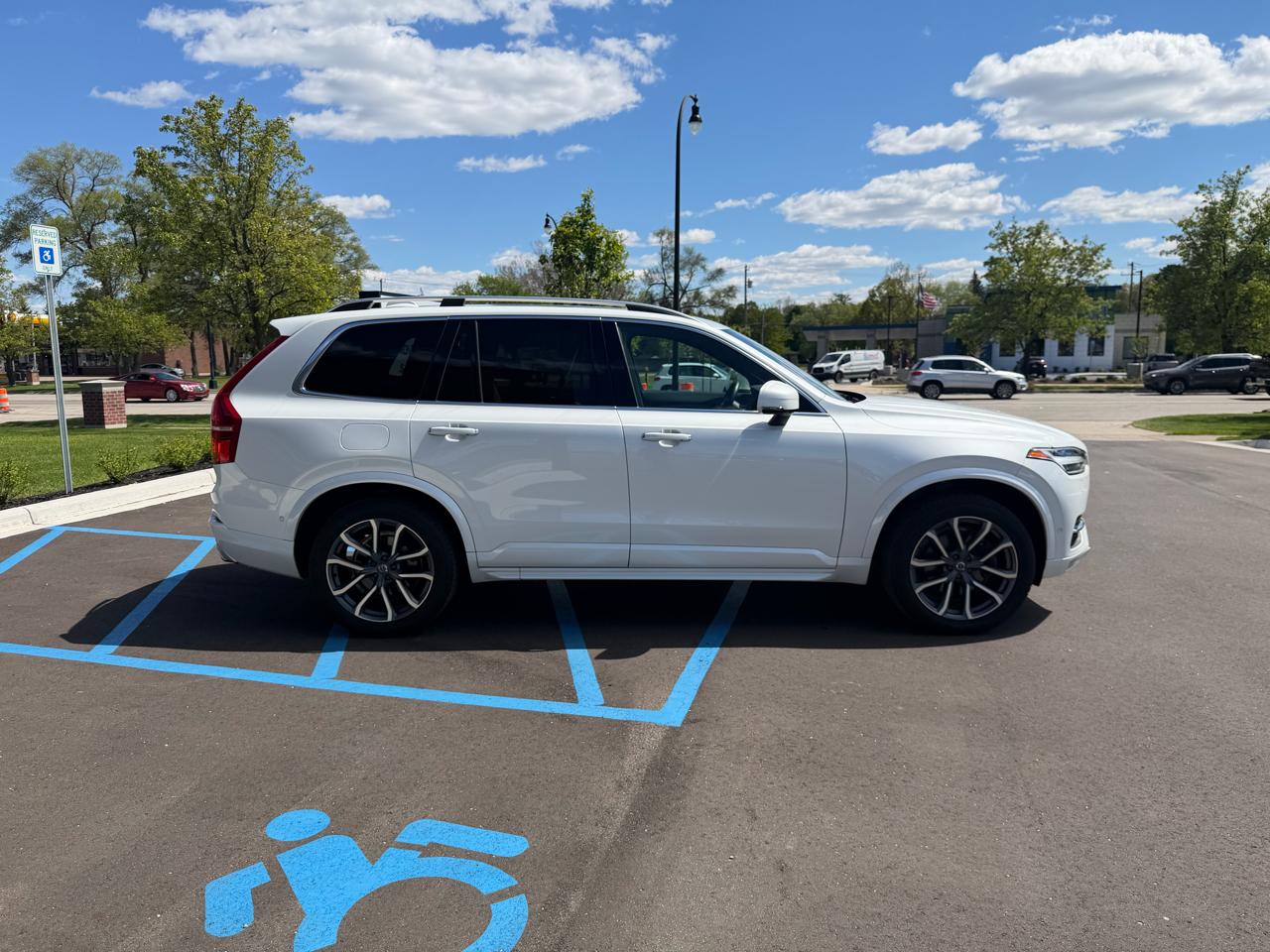 Volvo XC90 T6 Momentum AWD 2017