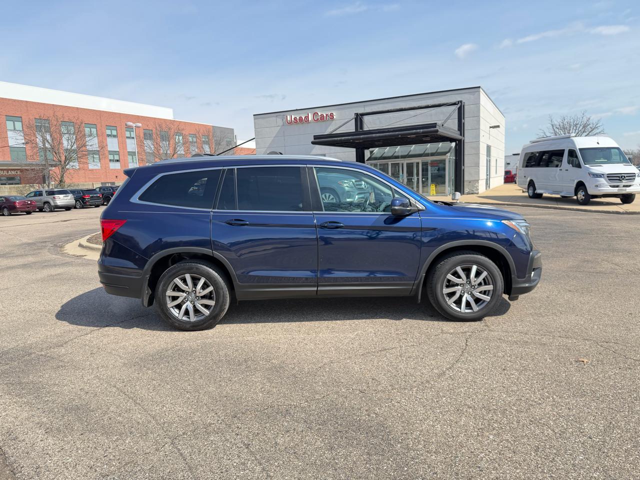 Honda Pilot EX-L w/Navigation and RES AWD 2019