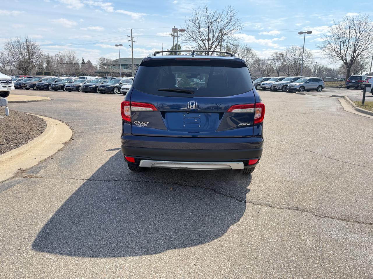 Honda Pilot EX-L w/Navigation and RES AWD 2019