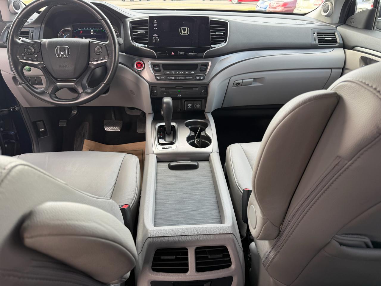 Honda Pilot EX-L w/Navigation and RES AWD 2019