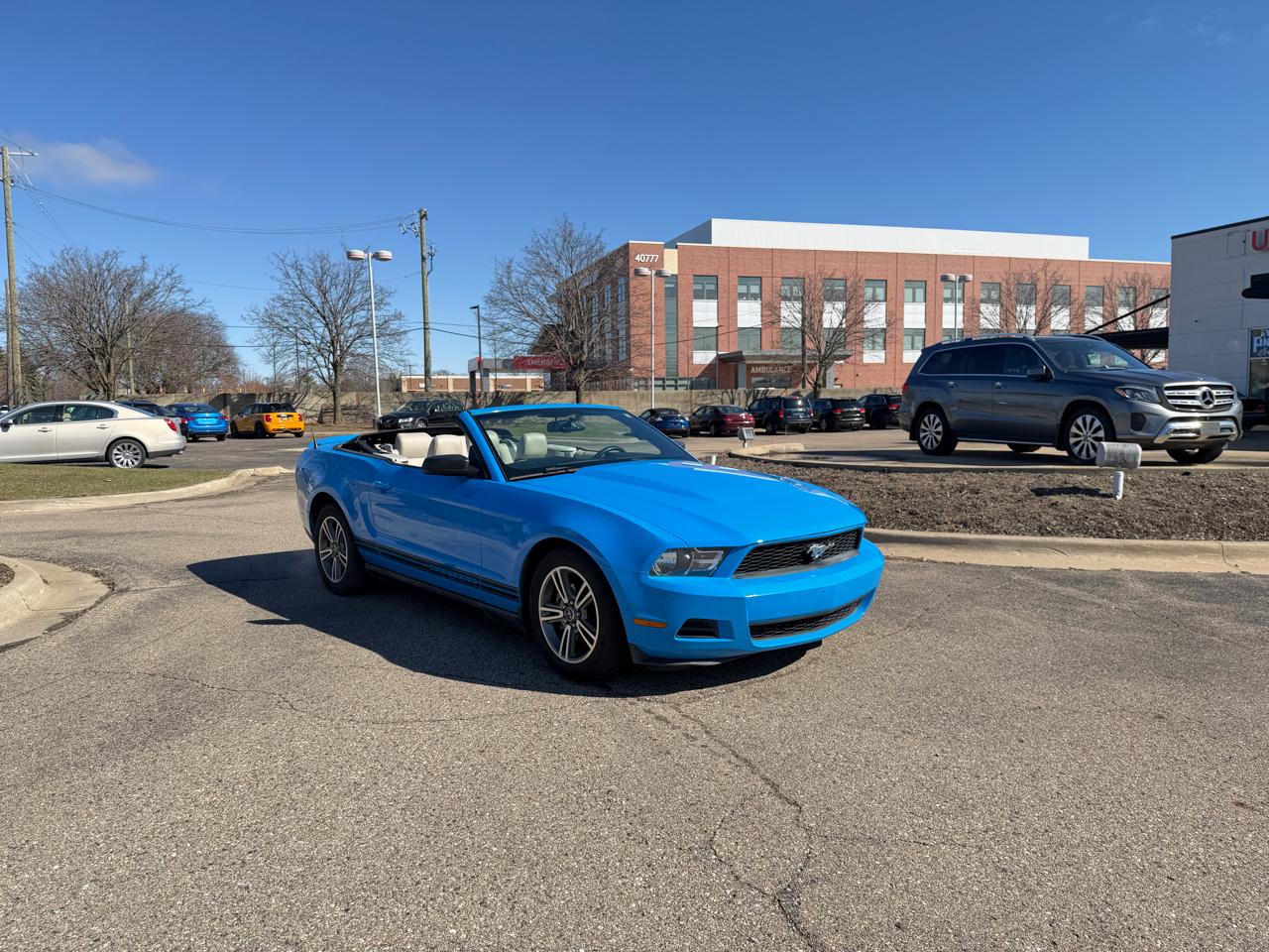 Ford Mustang V6 Premium Convertible 2010