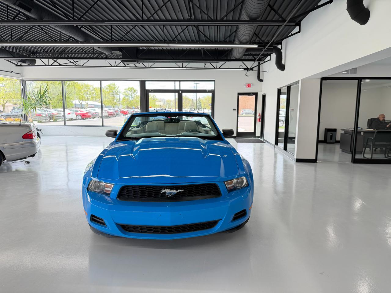 Ford Mustang V6 Premium Convertible 2010