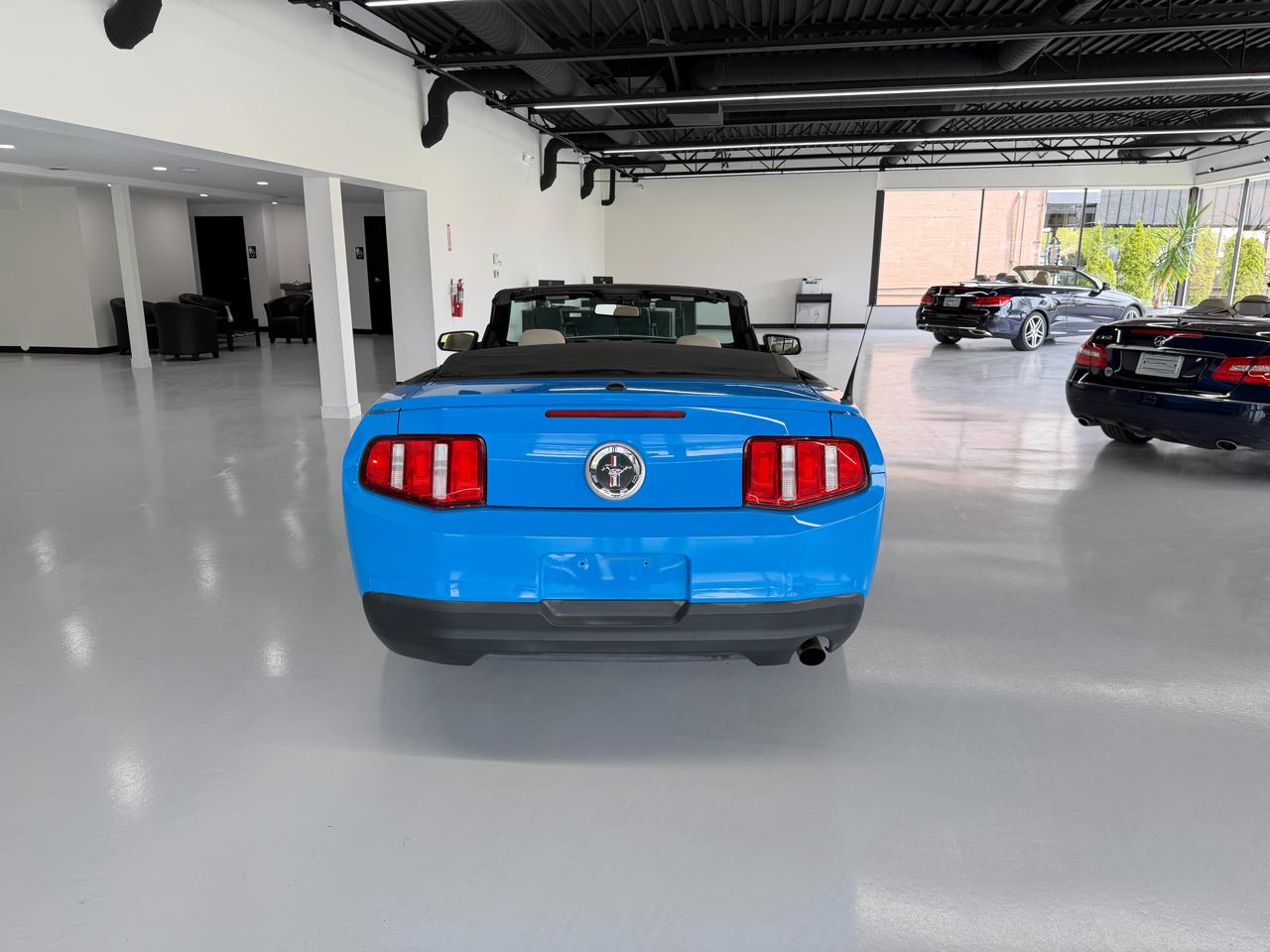 Ford Mustang V6 Premium Convertible 2010