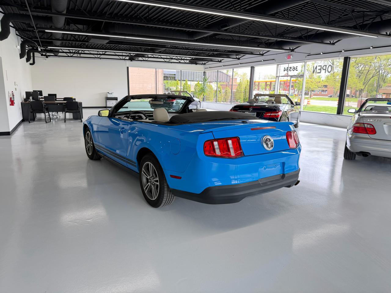Ford Mustang V6 Premium Convertible 2010