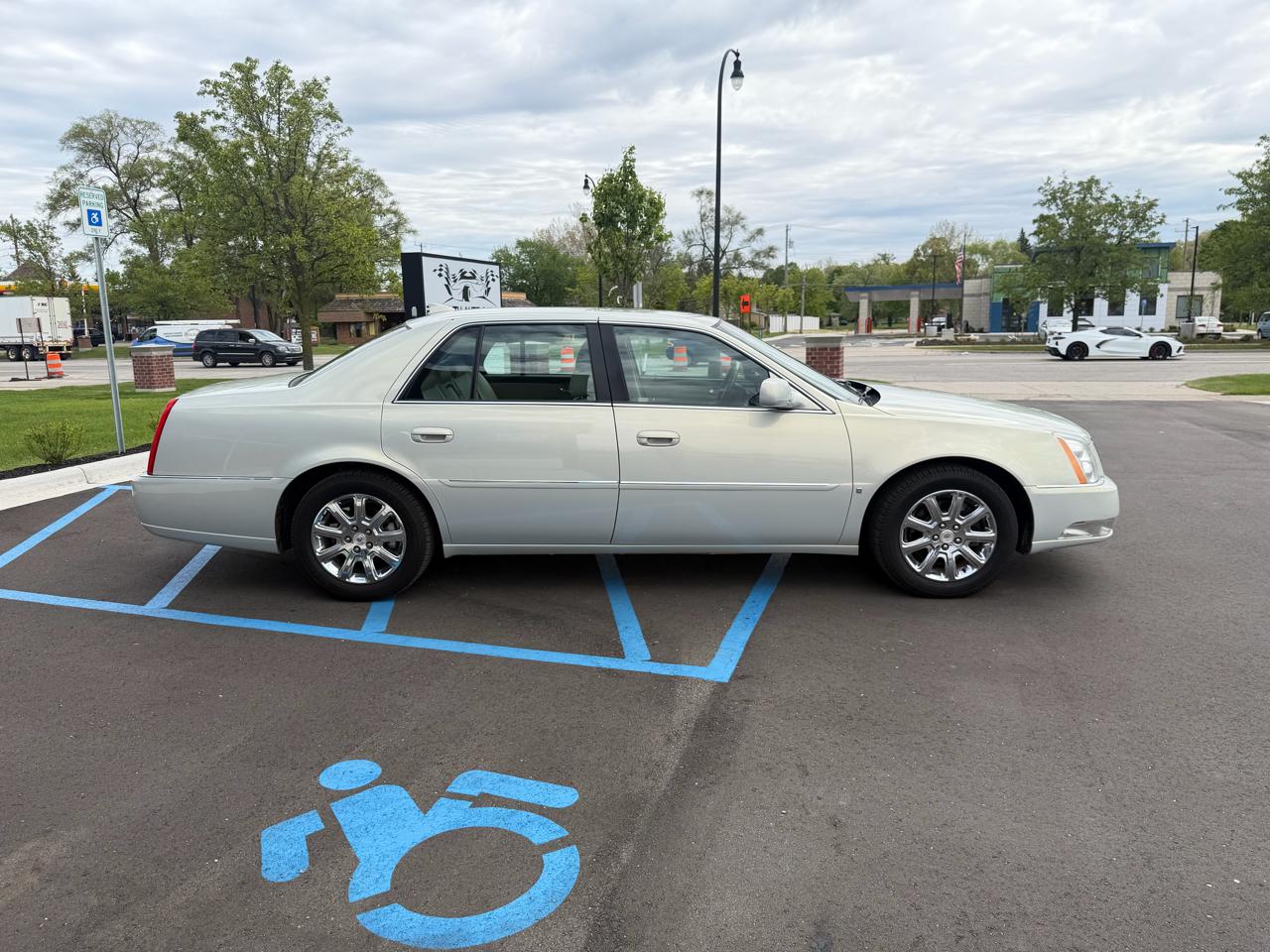 Cadillac DTS  2009