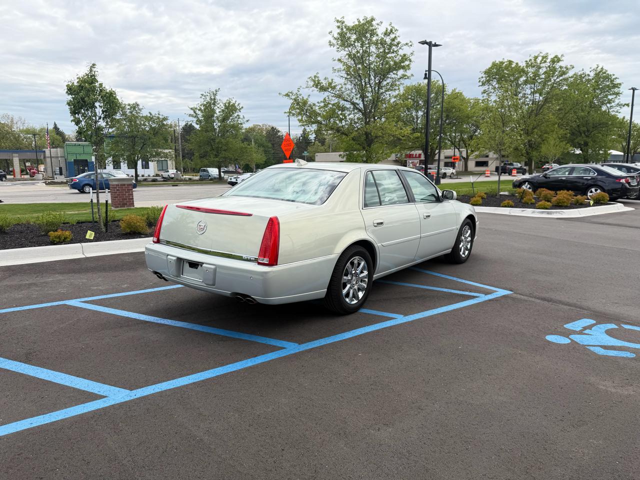 Cadillac DTS  2009