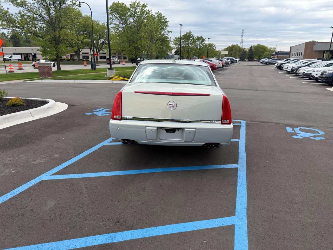 Cadillac DTS  2009