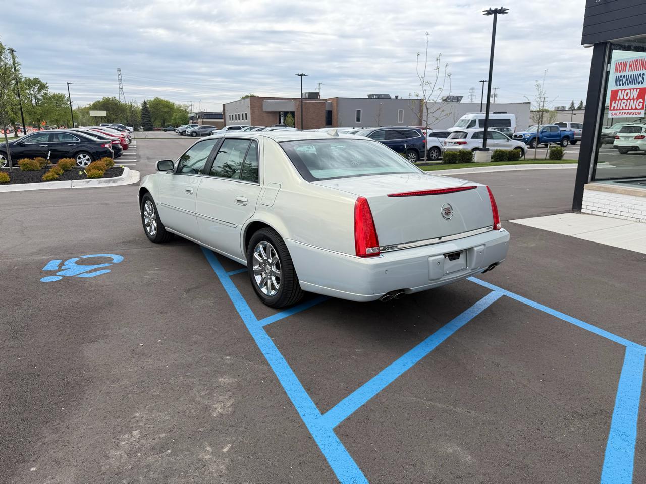 Cadillac DTS  2009