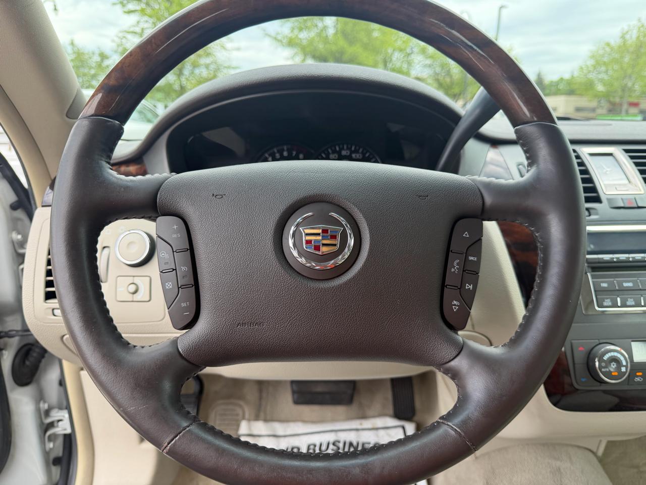 Cadillac DTS  2009