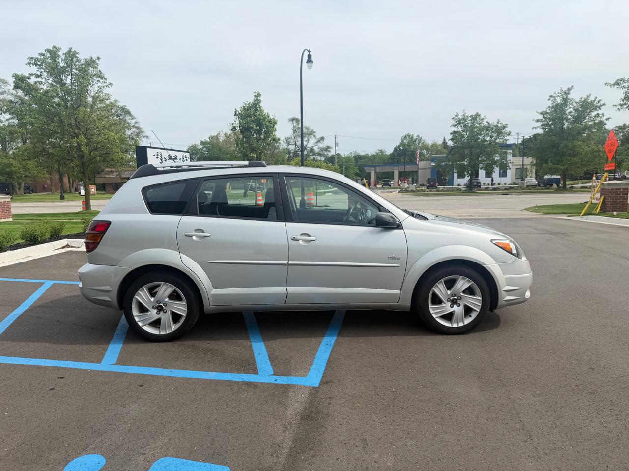 Pontiac Vibe Base 2004
