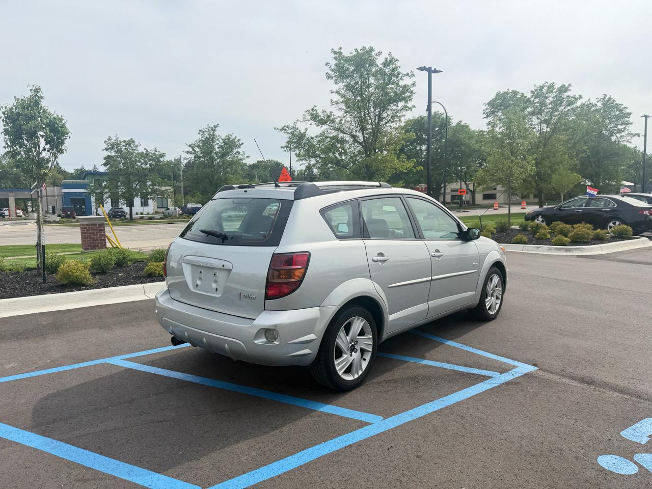 Pontiac Vibe Base 2004