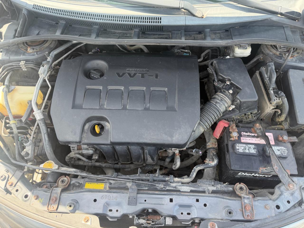 Toyota Corolla LE 4-Speed AT 2012