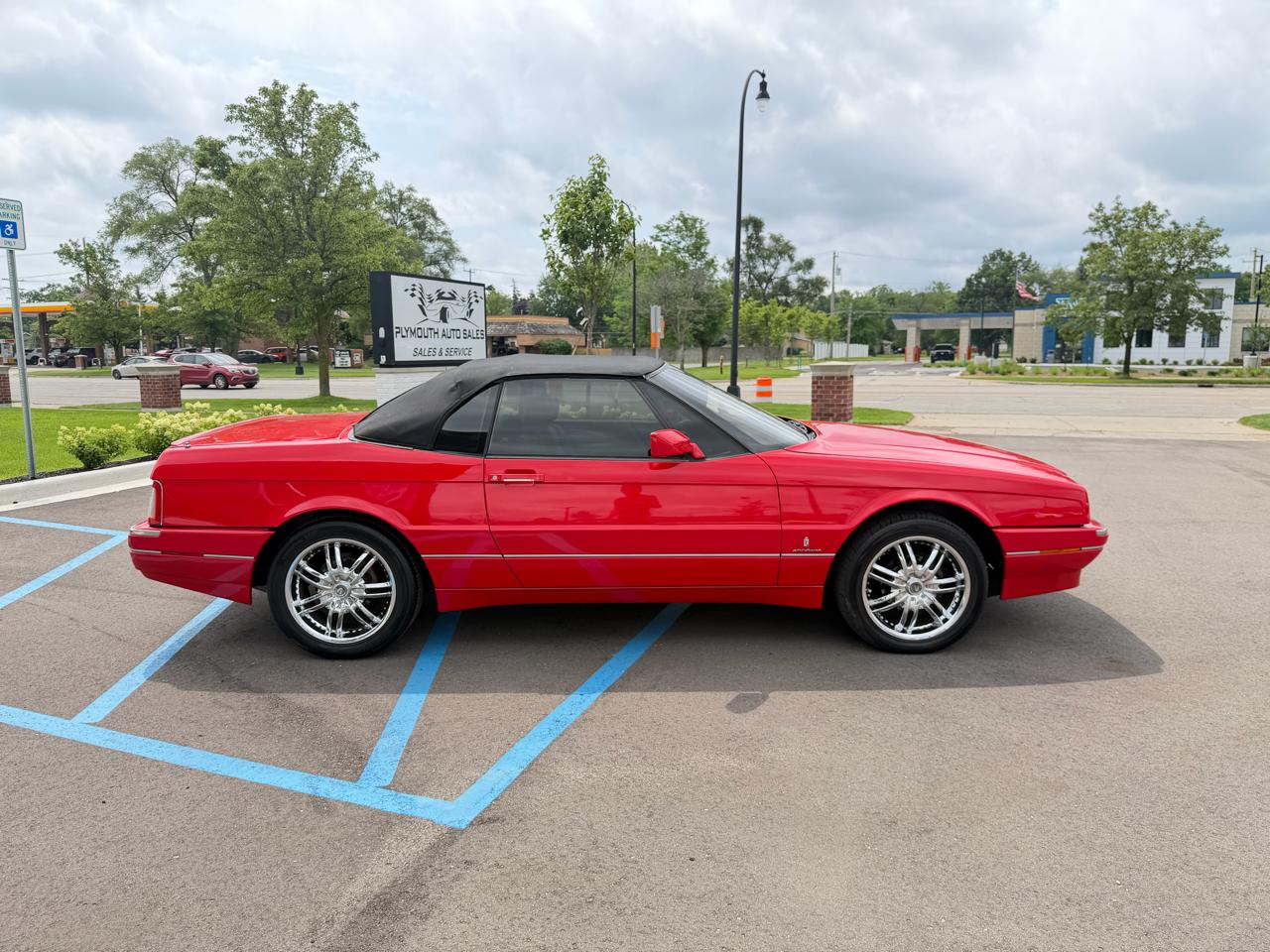 Cadillac Allante Base 1992