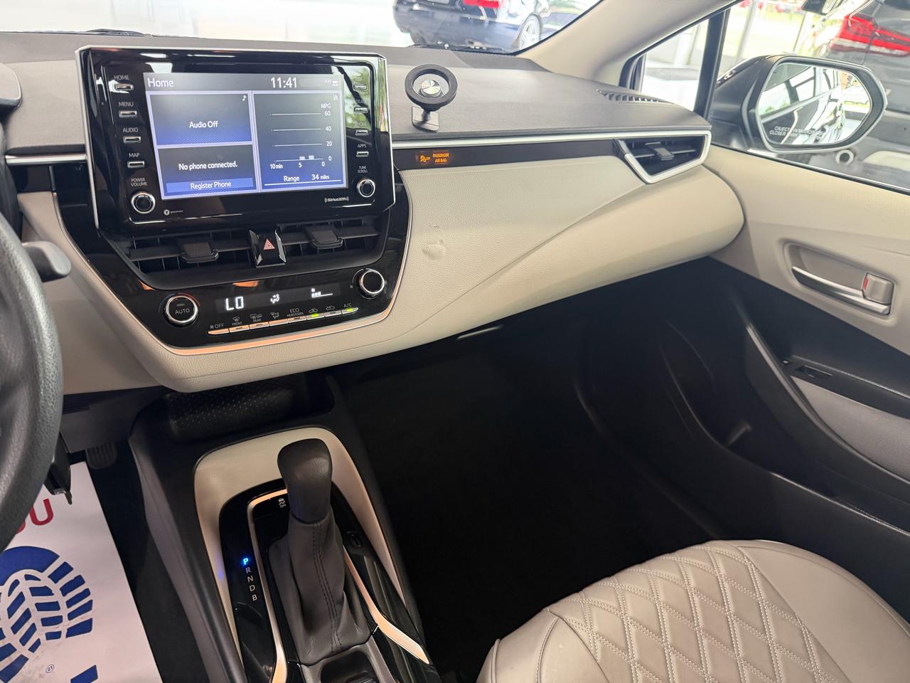Toyota Corolla LE 2021
