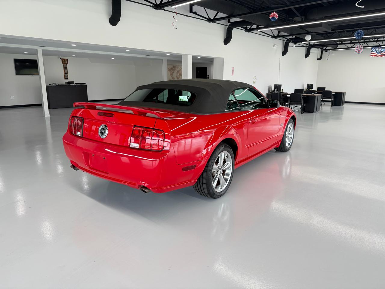 Ford Mustang  2006