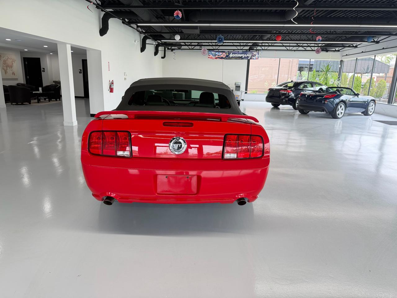 Ford Mustang  2006