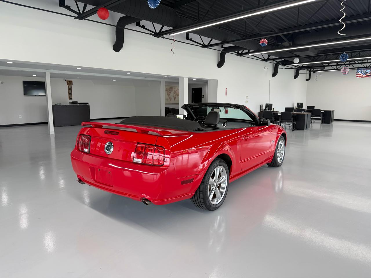Ford Mustang  2006