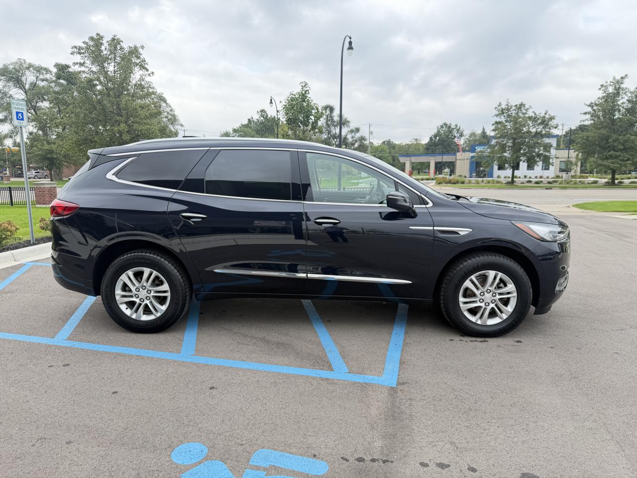 Buick Enclave Essence FWD 2020