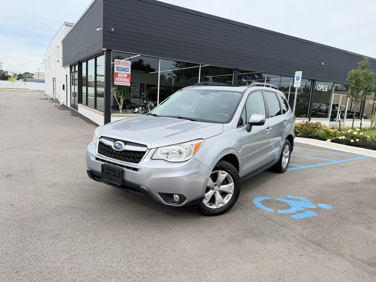 Subaru Forester 2.5i Touring 2014