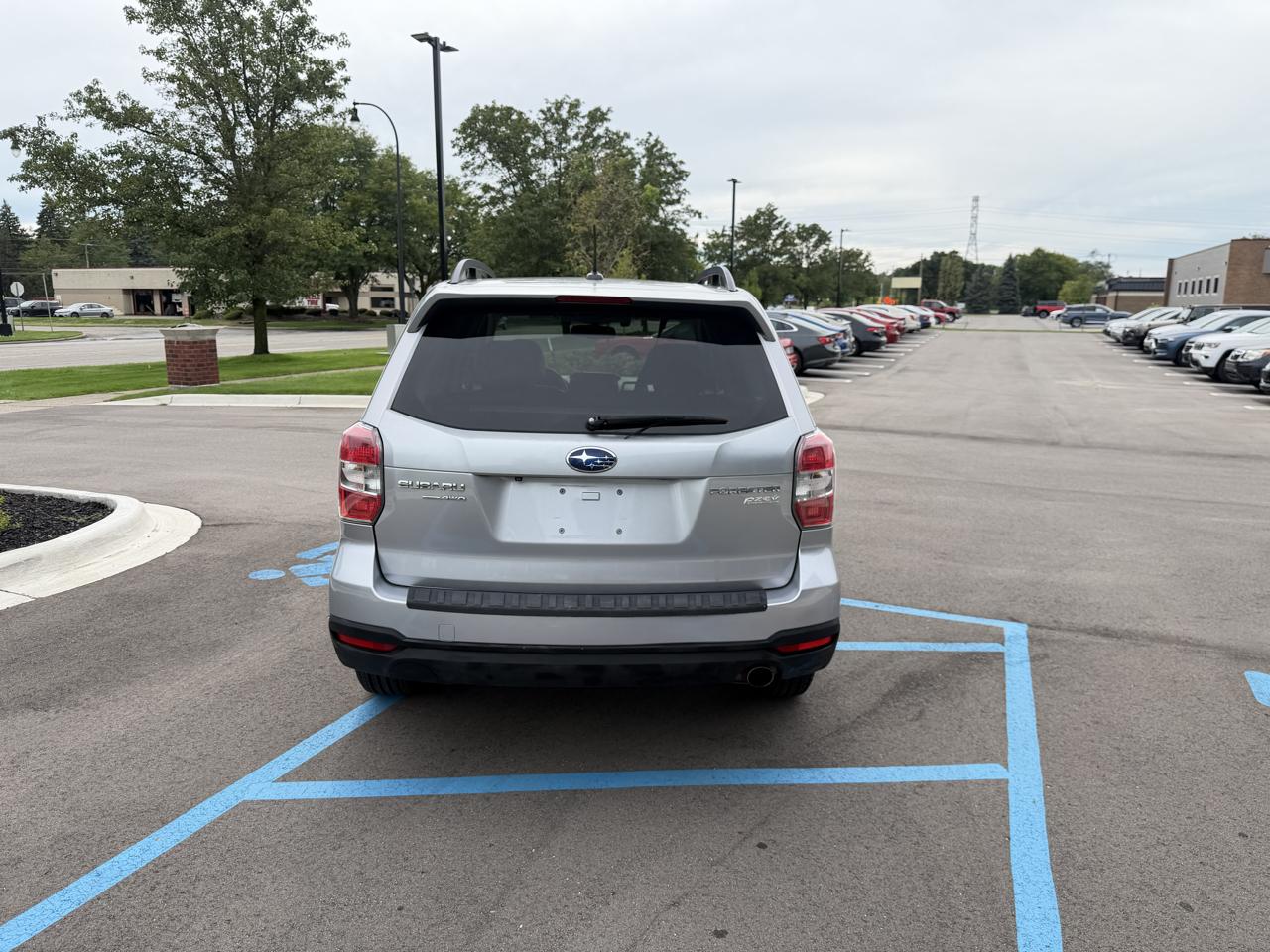 Subaru Forester 2.5i Touring 2014