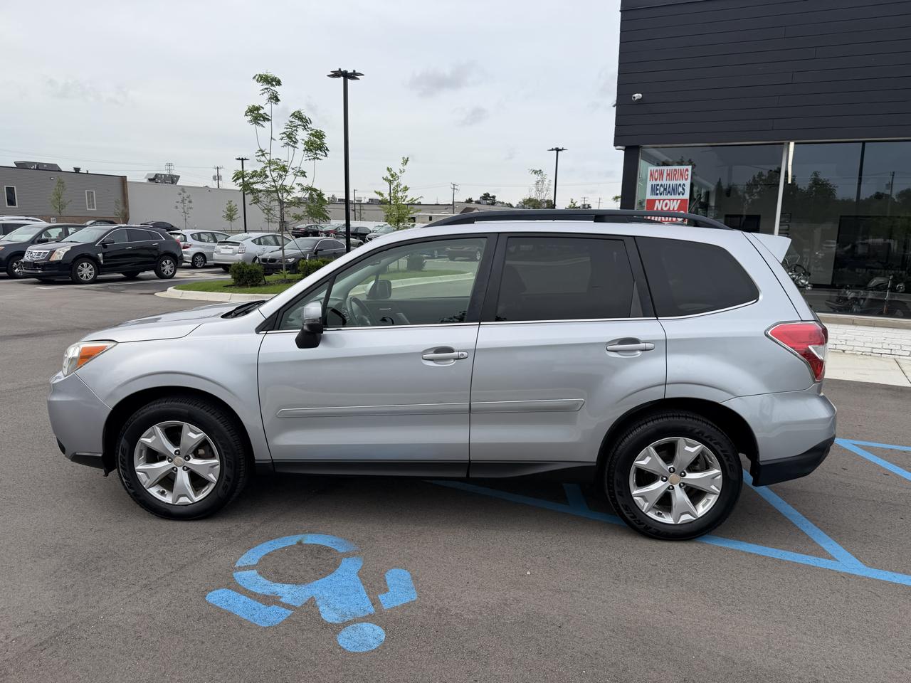 Subaru Forester 2.5i Touring 2014