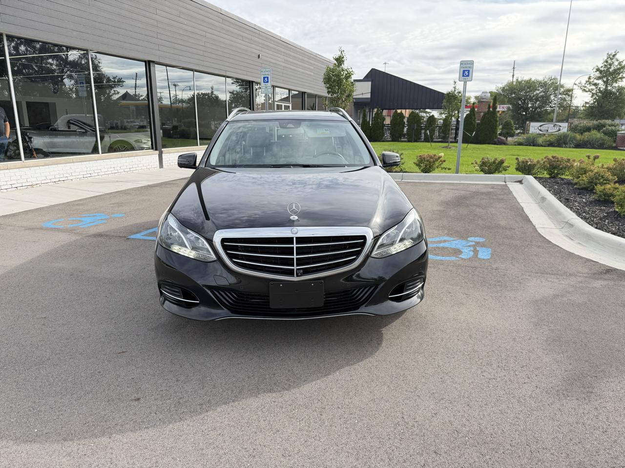 Mercedes-Benz E-Class Wagon E350 4MATIC Wagon 2015
