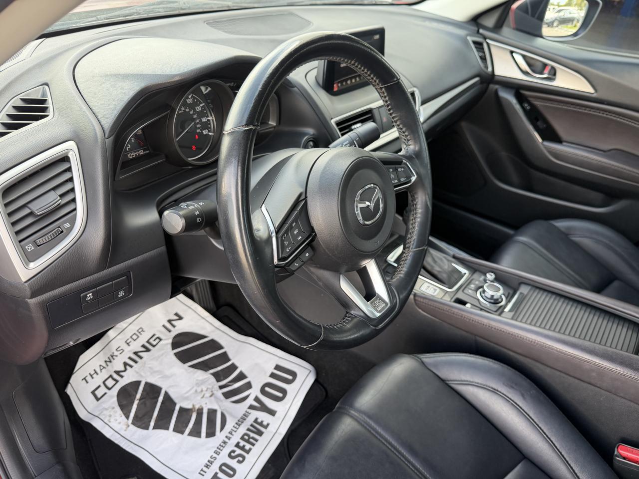 Mazda Mazda3 photo 9