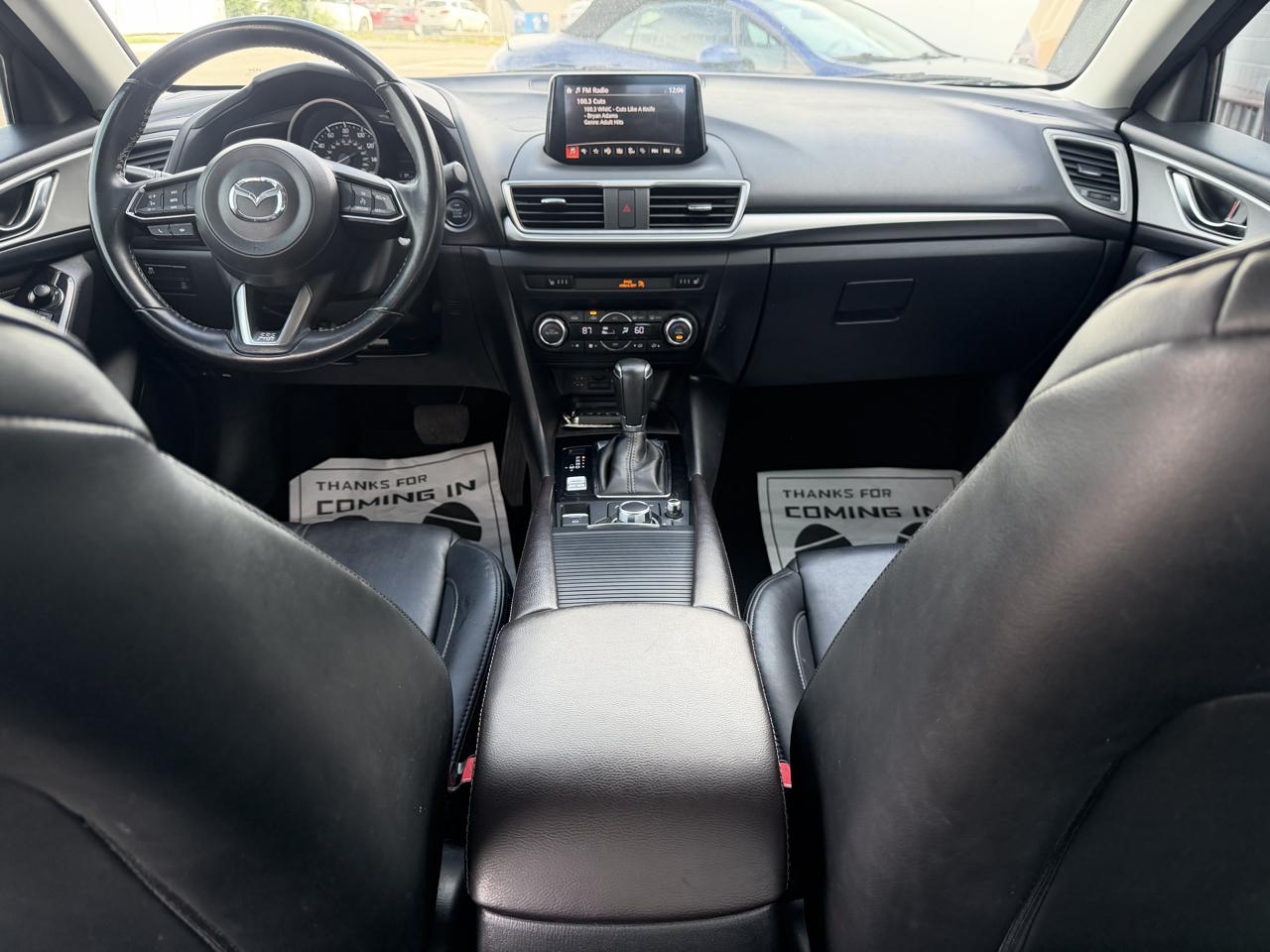 Mazda Mazda3 photo 10