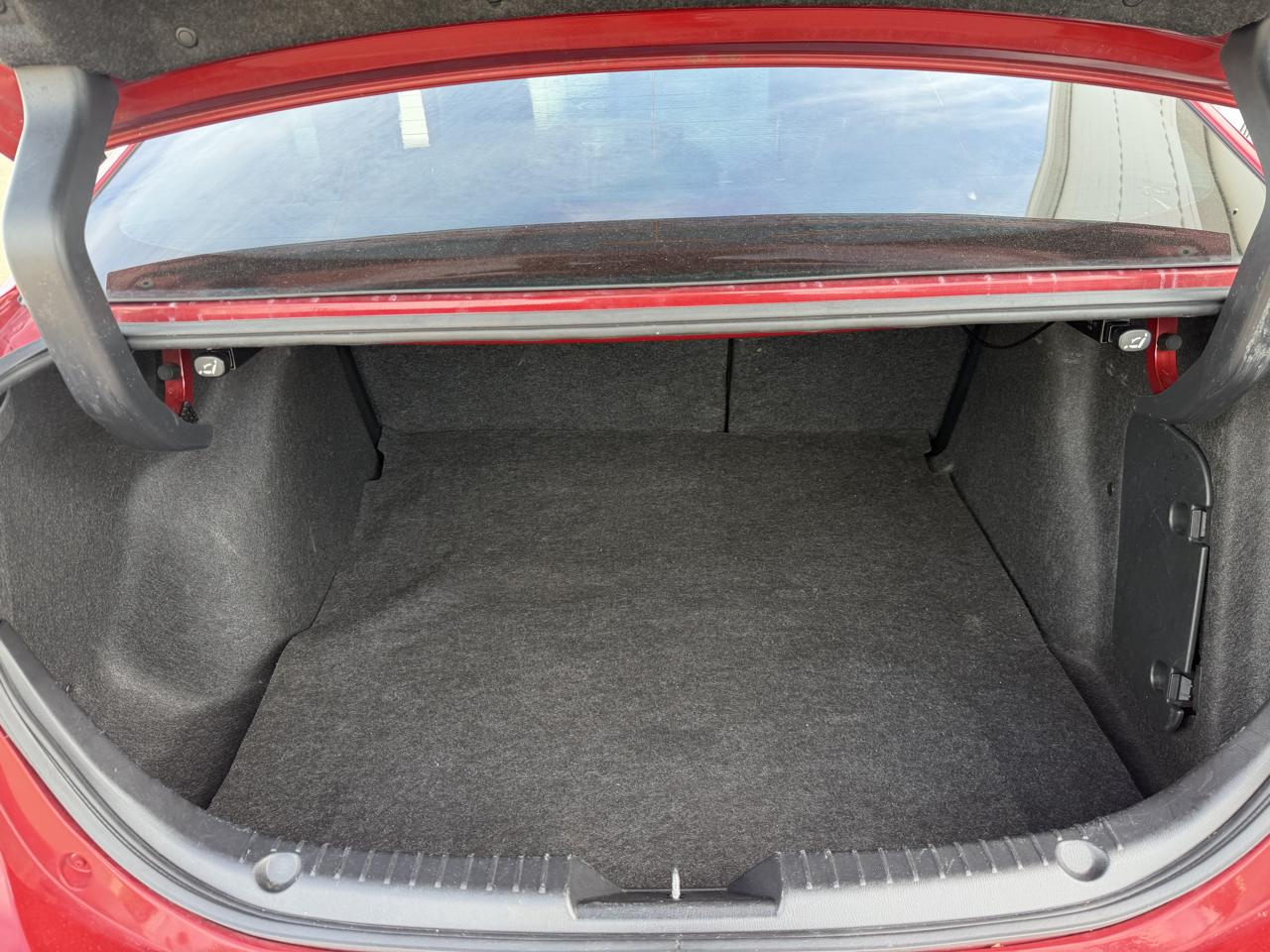 Mazda Mazda3 photo 15