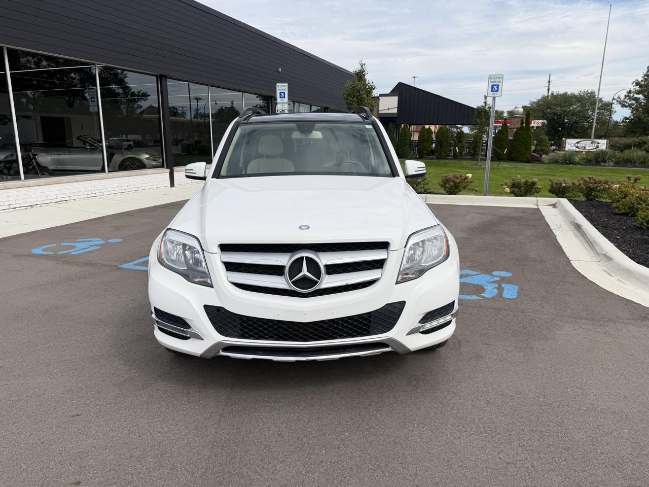 Mercedes-Benz GLK-Class photo 2