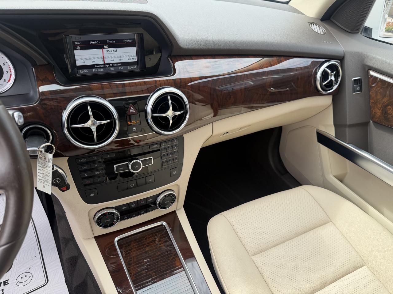 Mercedes-Benz GLK-Class photo 12