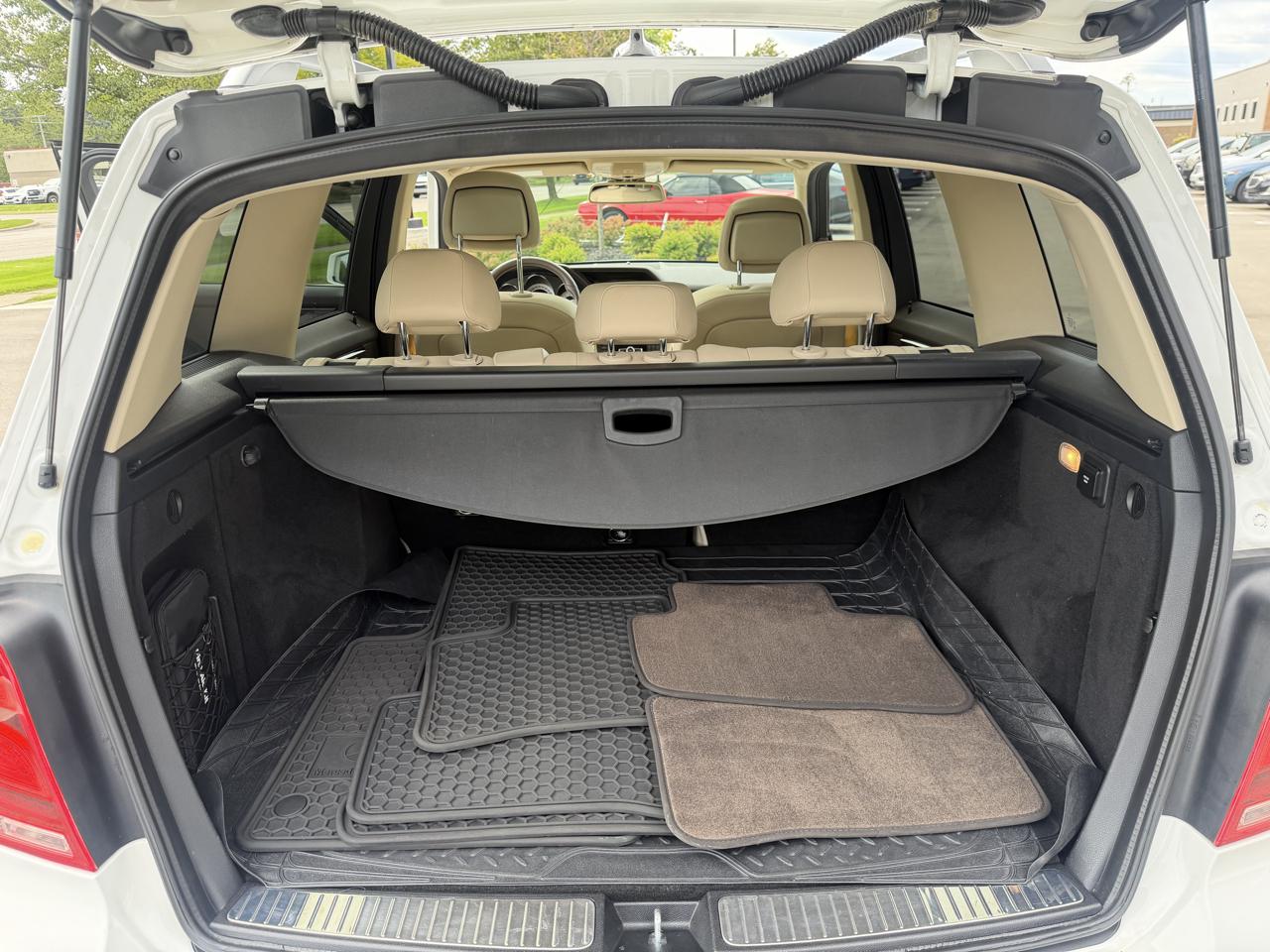 Mercedes-Benz GLK-Class photo 16