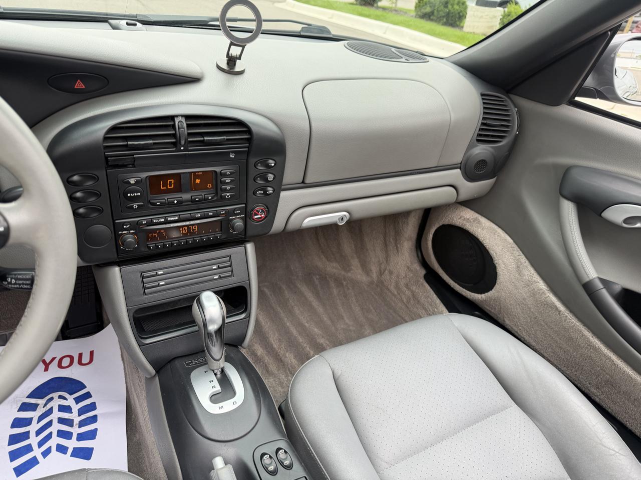 Porsche Boxster photo 16