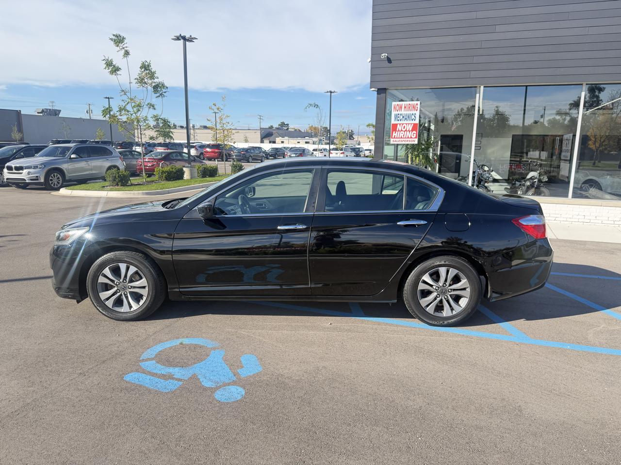Honda Accord photo 8
