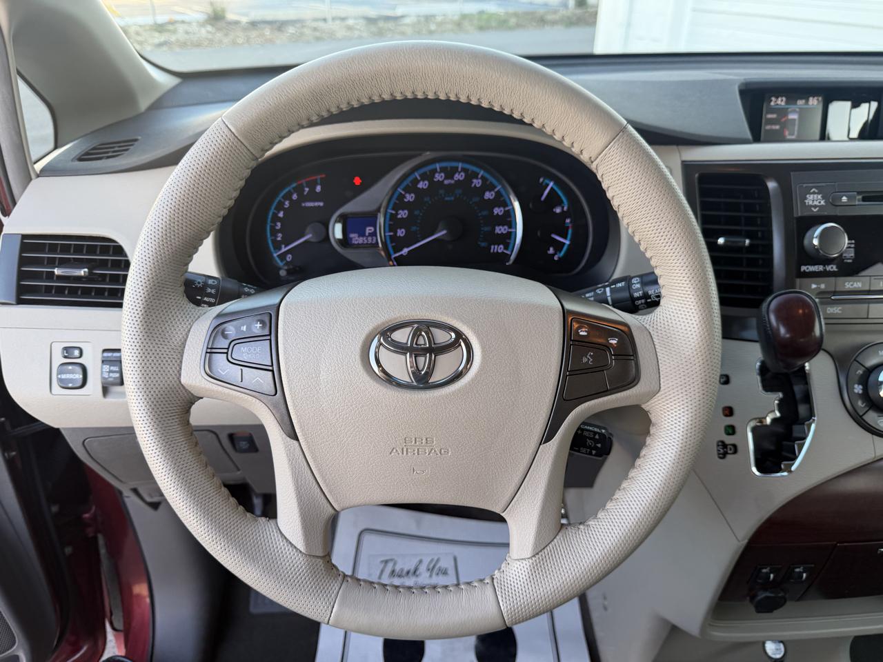 Toyota Sienna photo 11