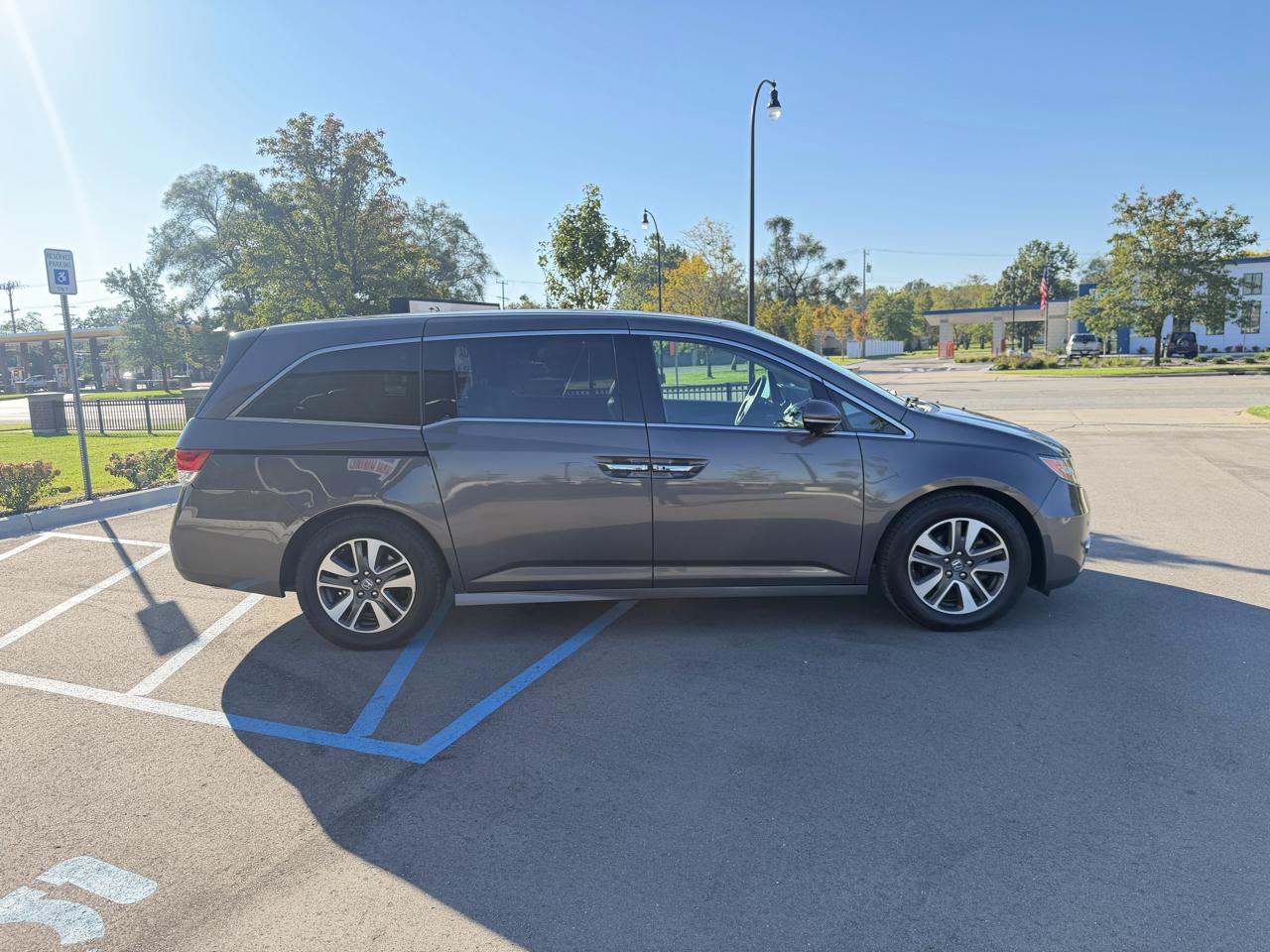 Honda Odyssey photo 4