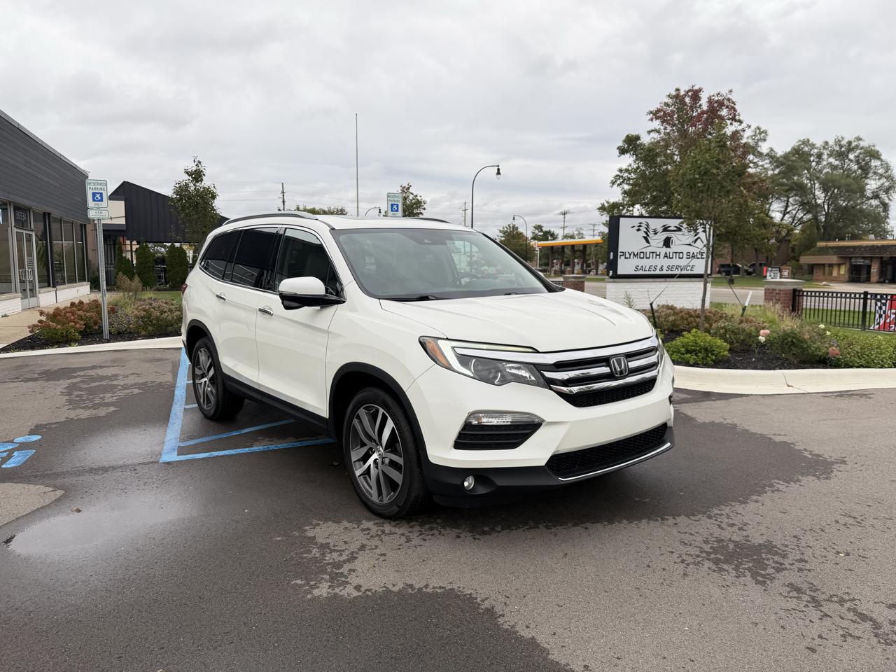 Honda Pilot photo 3
